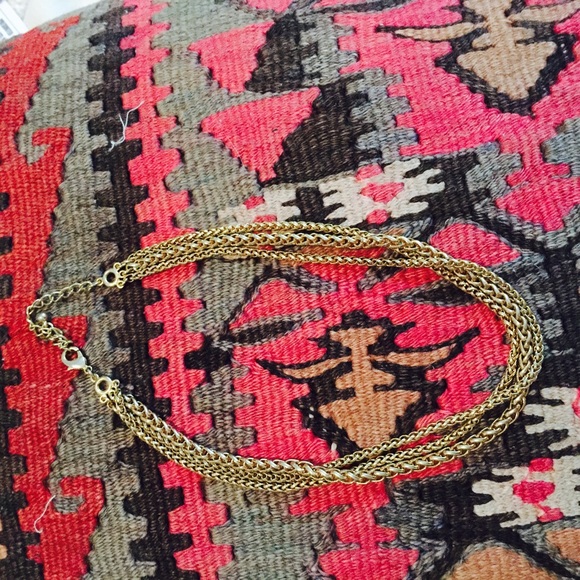 Free with purchase! Three Layer Gold Chain Necklace - Picture 4 of 5